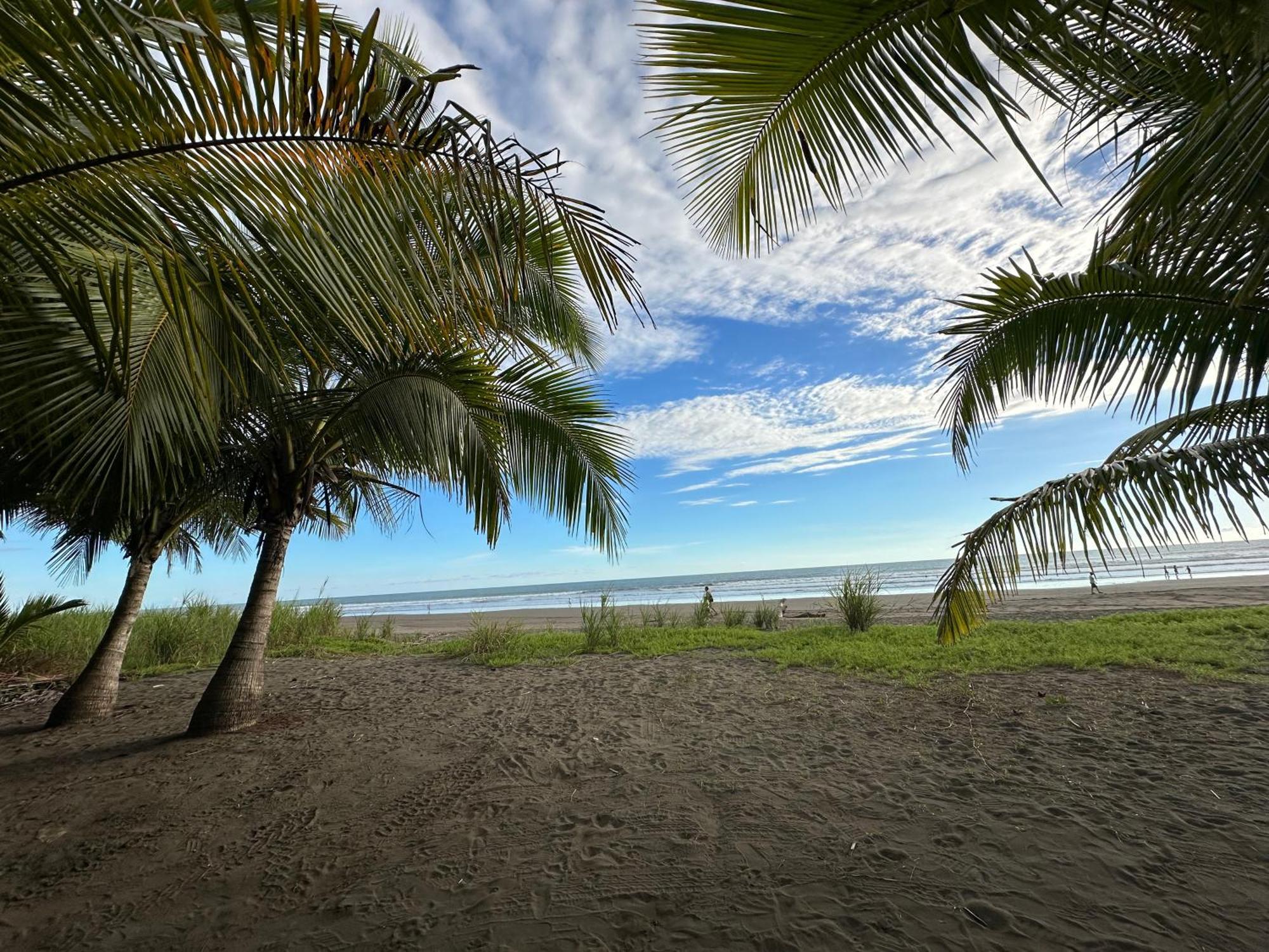 Casa Paraiso Tropical Parrita Eksteriør billede
