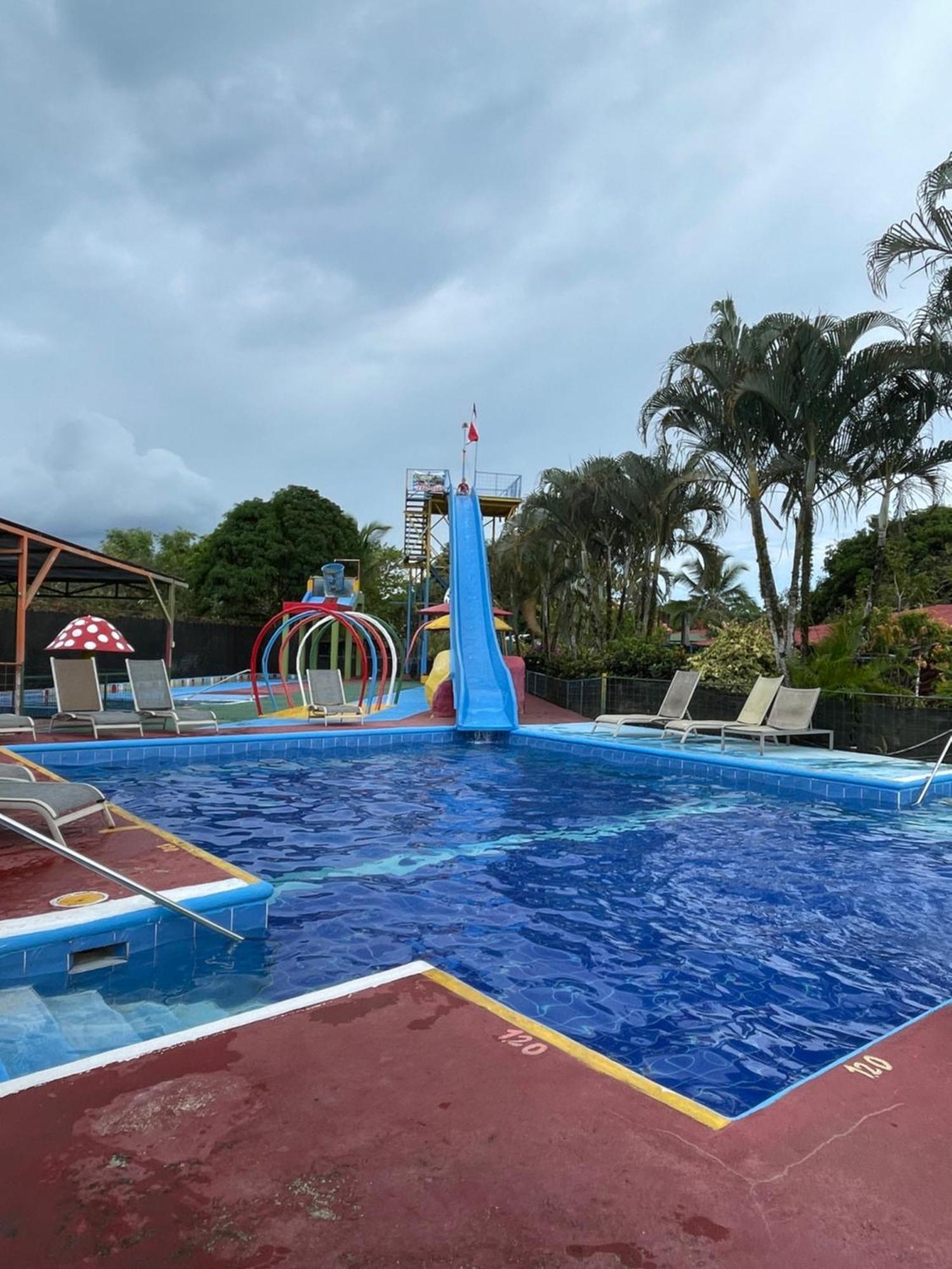Casa Paraiso Tropical Parrita Eksteriør billede