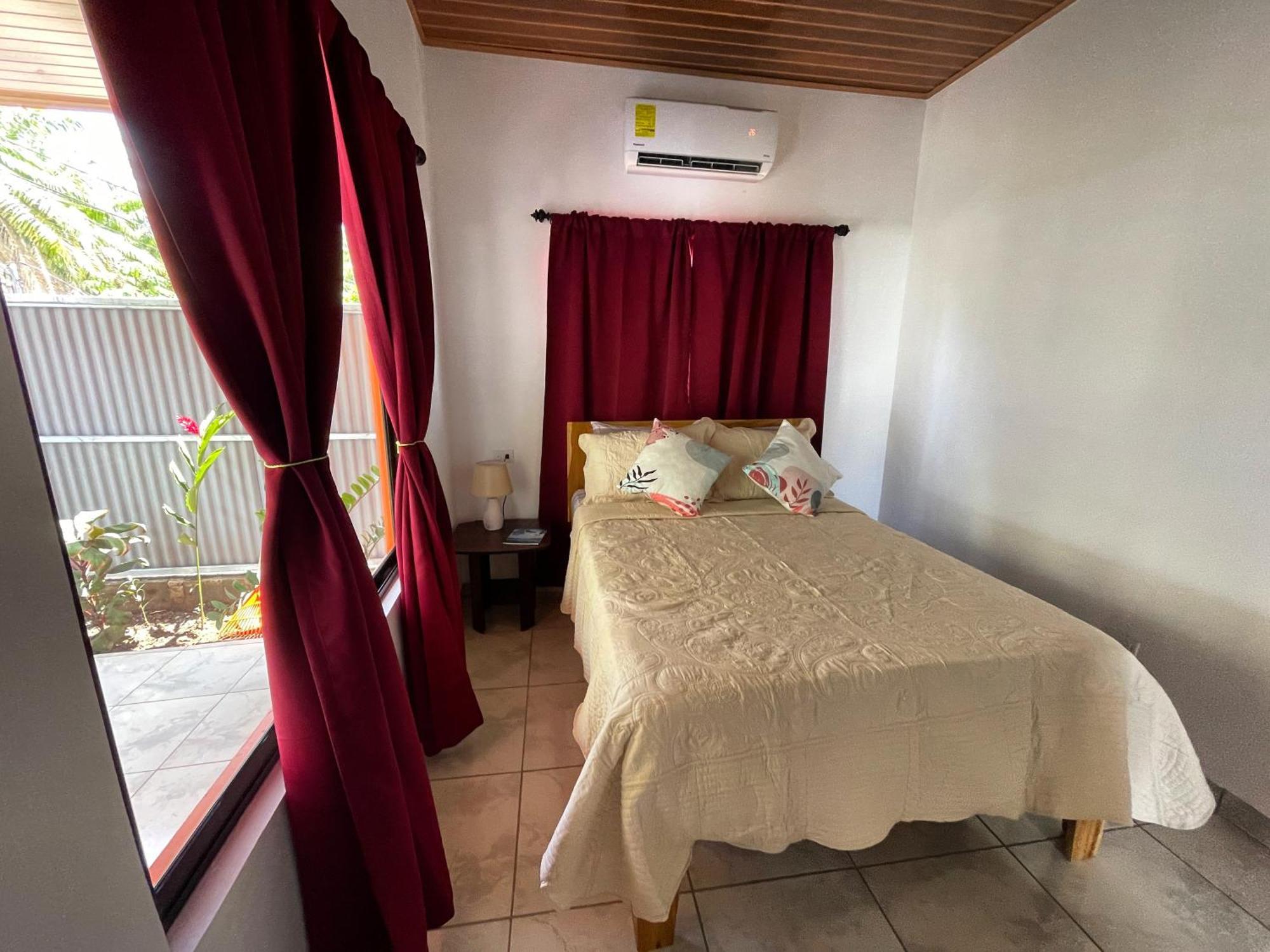 Casa Paraiso Tropical Parrita Eksteriør billede